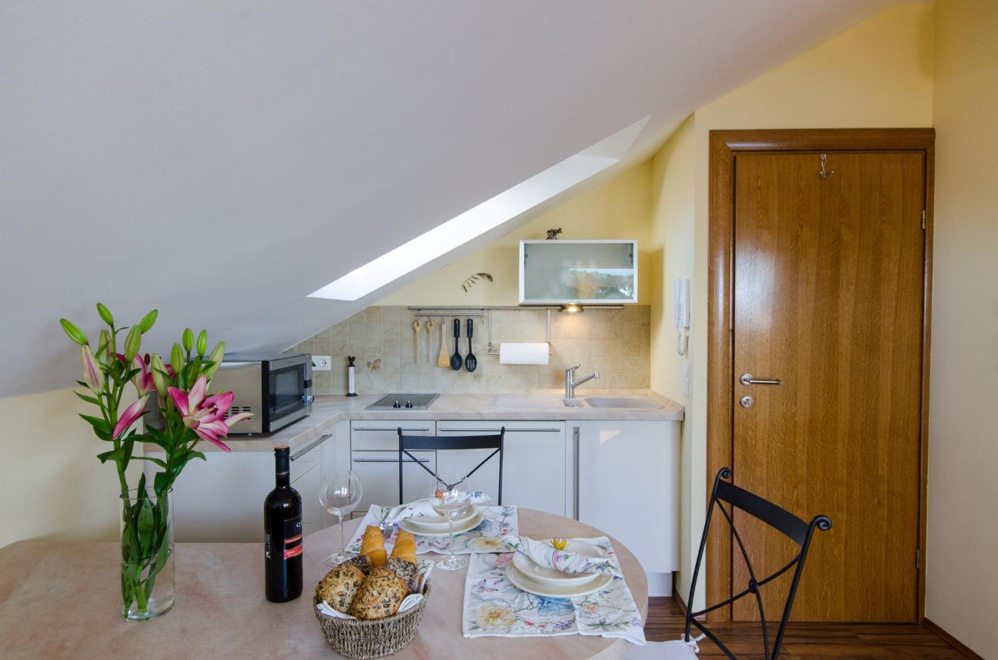 Villa Maslina Apartments Цриквеница Экстерьер фото